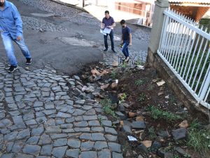 Read more about the article AMMOC e Prefeitura de Herval D’Oeste realizam vistoria para realização de projeto Asfaltico