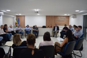 Read more about the article Ammoc esteve representada na reunião dos Secretários Executivos e Prefeitos com seus colaboradores Denir Zulian Secretário Executivo e Gianfranco Volpato presidente da AMMOC.