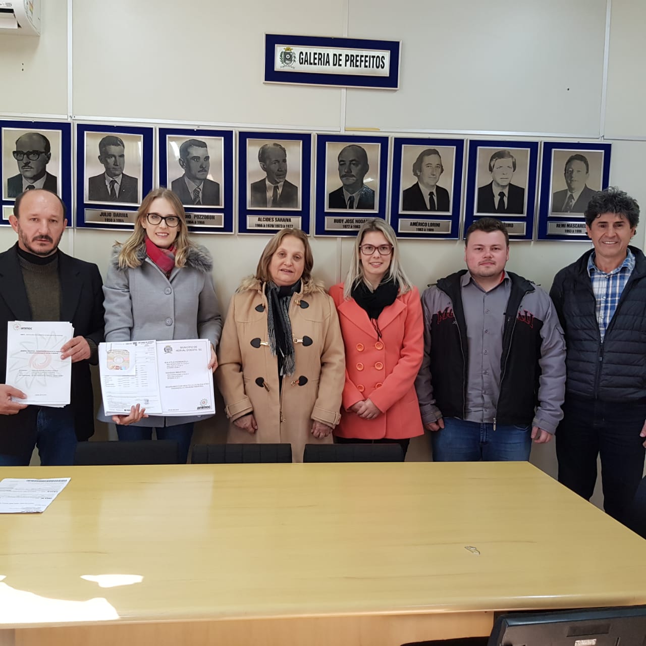 Read more about the article Prefeito em Exercício de Herval D’Oeste recebeu Projetos da AMMOC