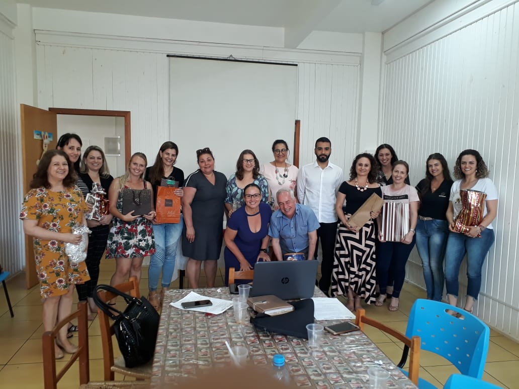 You are currently viewing No dia 02/12 aconteceu no CRAS de Treze Tílias, a última reunião do Colegiado  Regional de Gestores e Trabalhadores da Política de Assistência Social da região da AMMOC