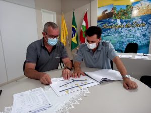 Read more about the article AMMOC entrega projetos para o Município de Ouro – SC