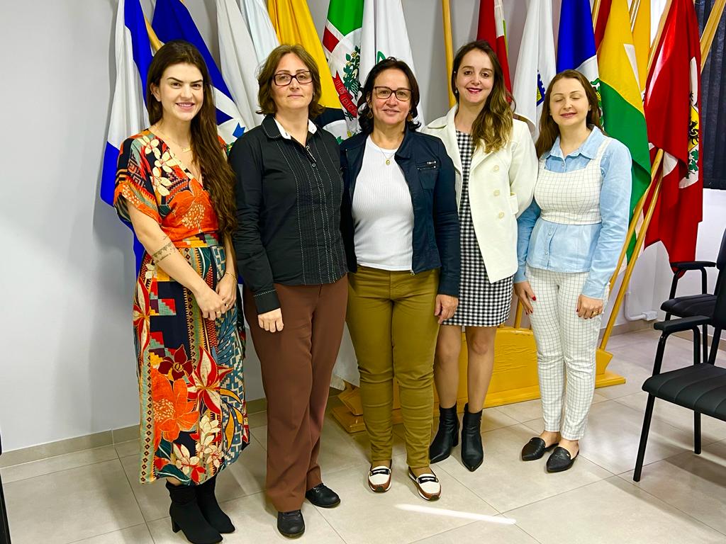 Read more about the article Eleita nova diretoria do Colegiado Regional de Gestores e Trabalhadores da Política de Assistência Social da região da AMMOC