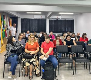 Read more about the article Processo Administrativo Disciplinar é tema de capacitação promovida pela AMMOC a servidores das prefeituras associadas