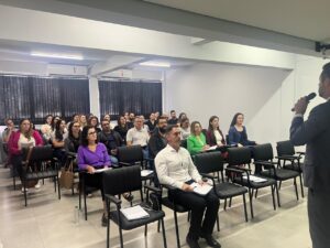 Read more about the article AMMOC promove capacitação para gestores municipais sobre contratações públicas e nova lei de licitações
